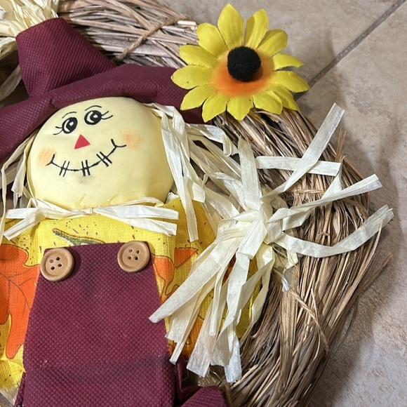 Autumn Scarecrow Wreath with Sunflower Accents - Picture 4 of 6